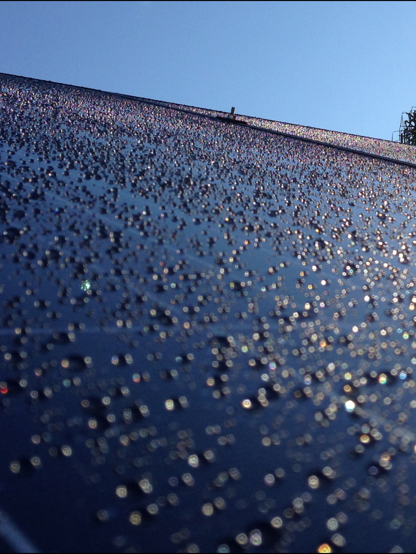 What if it rains? – NetSolar solar FAQ illustration